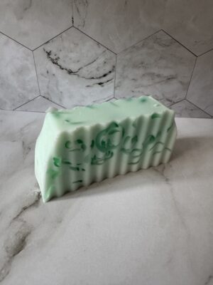 Tranche de savon à la glycérine inspiré d'un grand parfum homme