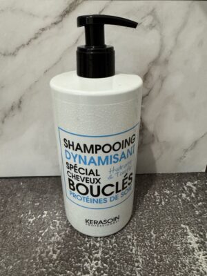 Shampooing dynamisant pour cheveux bouclés Shampooing dynamisant pour cheveux bouclés 500ml